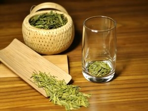 绿茶可以用紫砂壶冲泡吗