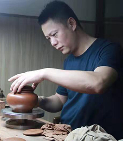 何华林 何华林