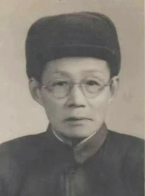 裴石民 裴石民