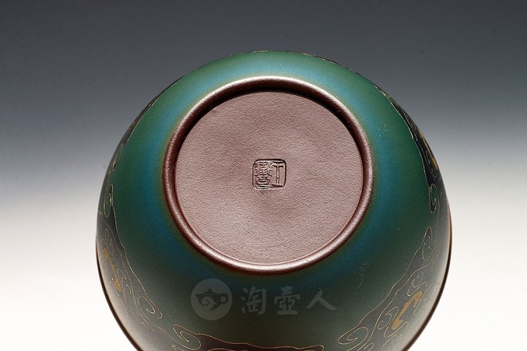 王卫良制金彩杯