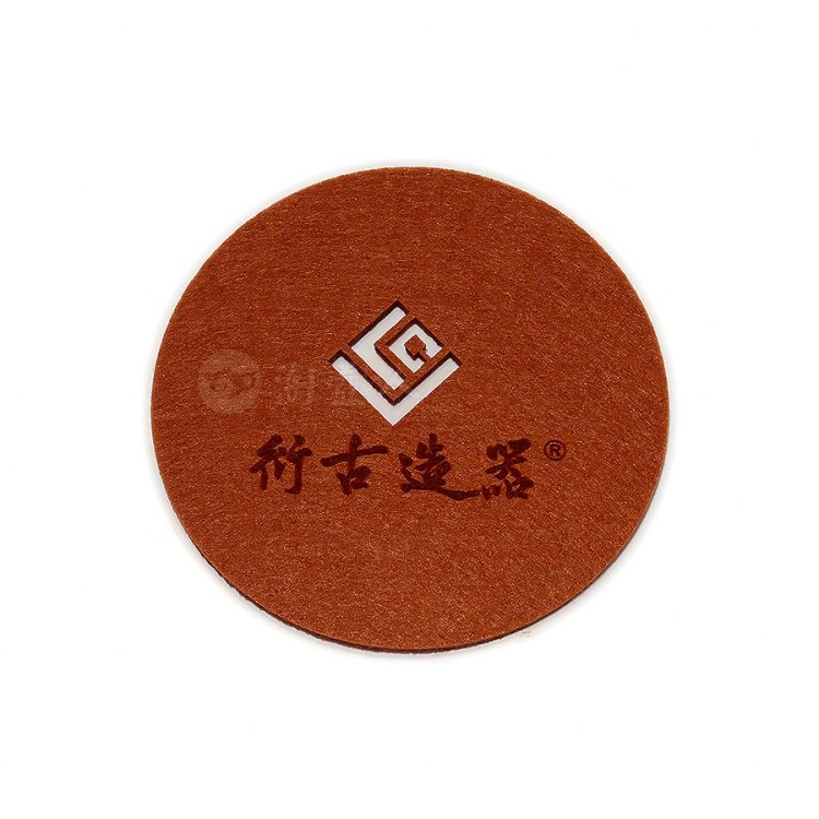 民间艺人制《毛毡茶杯垫养壶垫》