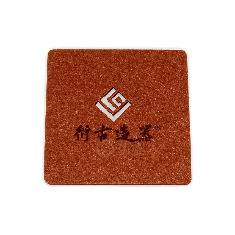 民间艺人制《毛毡茶杯垫养壶垫》