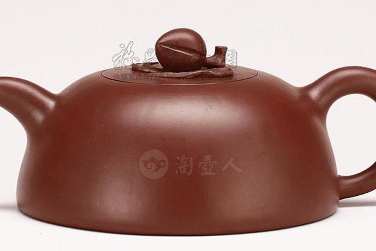 清末民初 黄玉麟款半月桃钮壶
