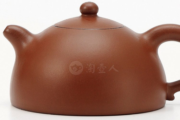 吕尧臣制贵妃壶