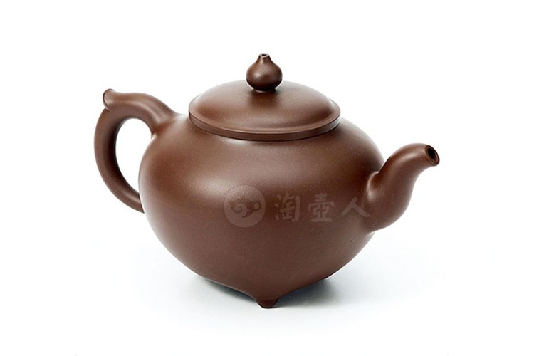 施小马制《三足传炉壶》