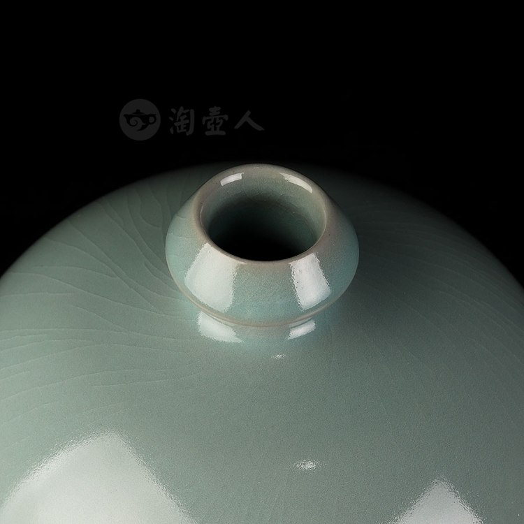 张涛制梅瓶