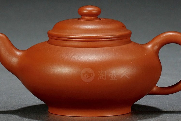 吴界明制红泥笑樱壶