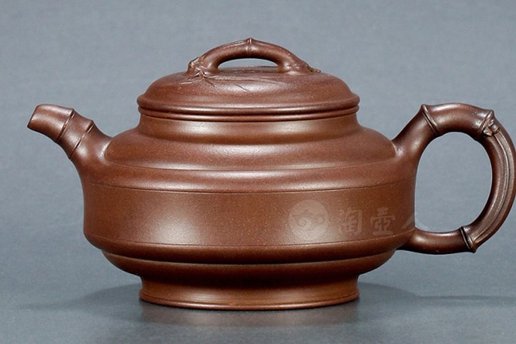 吕尧臣制紫泥竹鼓壶