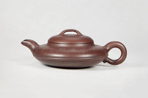 俞国良制陈少亭刻《紫泥线圆壶》